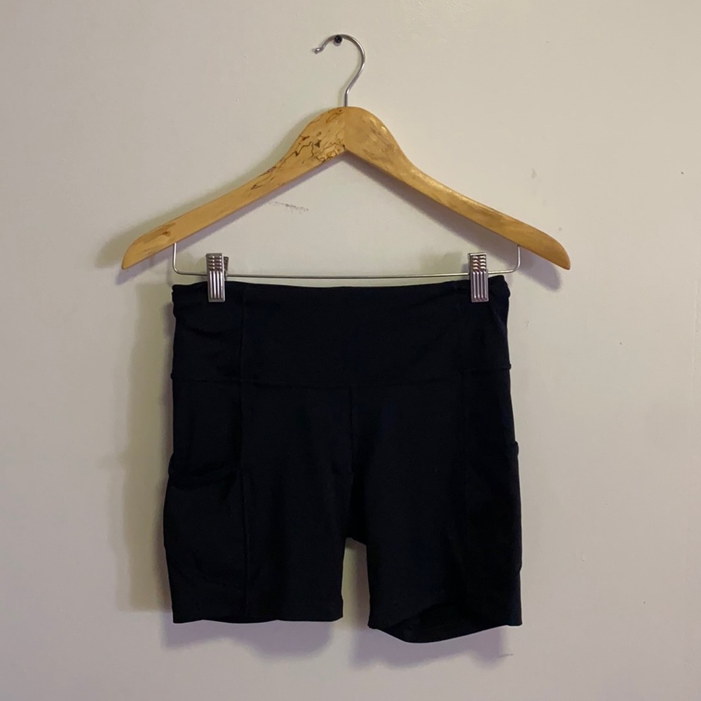 Fast and Free Short 6"